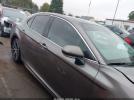 Toyota Camry Se Image 12
