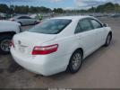 Toyota Camry Le Image 4
