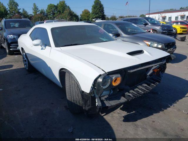  Salvage Dodge Challenger
