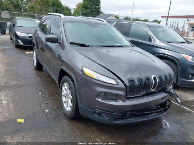  Salvage Jeep Cherokee