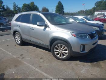  Salvage Kia Sorento