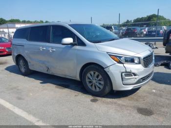 Salvage Kia Sedona