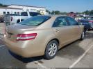 Toyota Camry Le Image 3