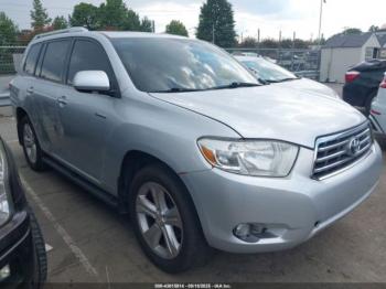  Salvage Toyota Highlander