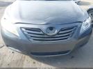 Toyota Camry Le Image 6