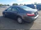 Toyota Camry Le Image 9