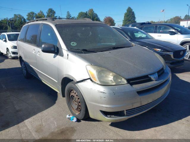  Salvage Toyota Sienna