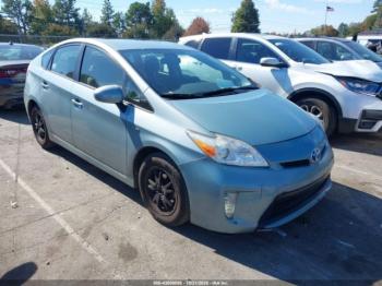  Salvage Toyota Prius