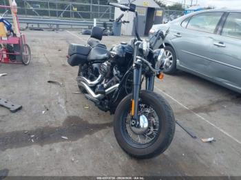  Salvage Harley-Davidson Flhcs