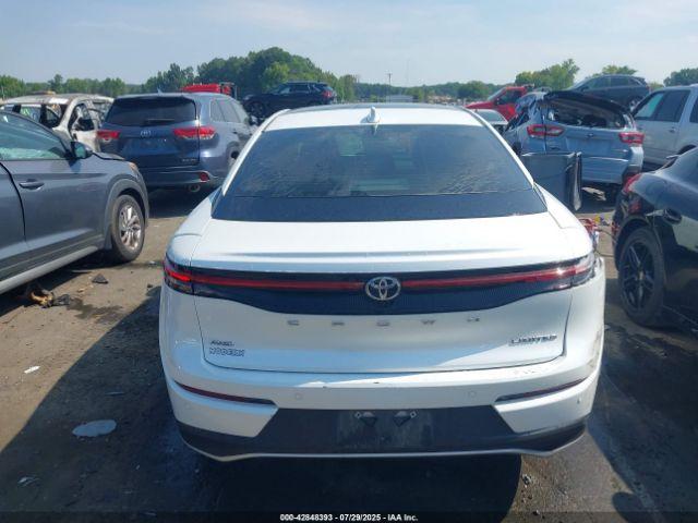 Toyota Crown Limited Image 3