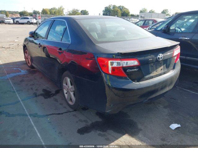 Toyota Camry Se Image 5