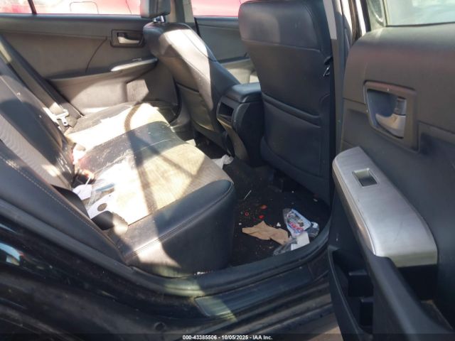 Toyota Camry Se Image 11