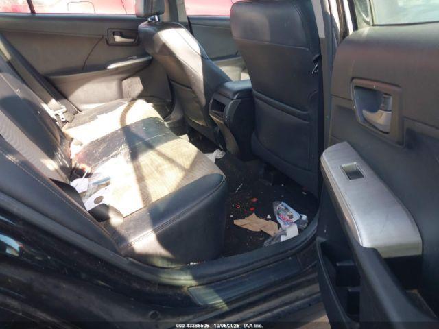 Toyota Camry Se Image 11