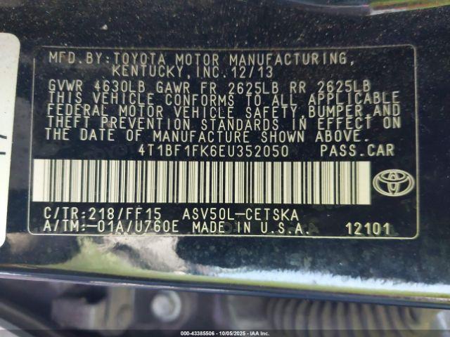 Toyota Camry Se Image 10