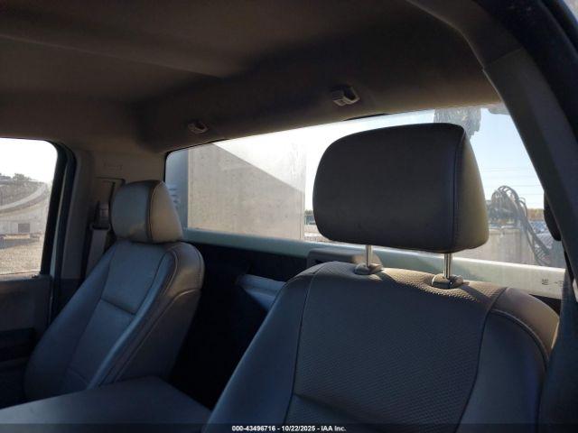 Ford F-550 Xl Image 10