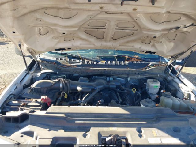 Ford F-550 Xl Image 4