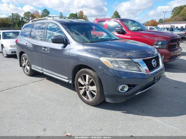  Salvage Nissan Pathfinder