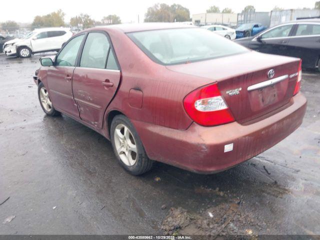 Toyota Camry Xle Image 4