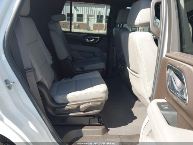 Chevrolet Tahoe 2wd Lt Image 16