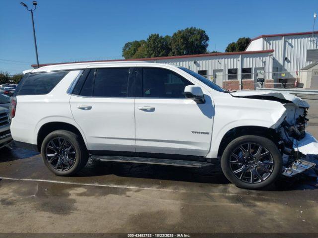 Chevrolet Tahoe 2wd Lt Image 17