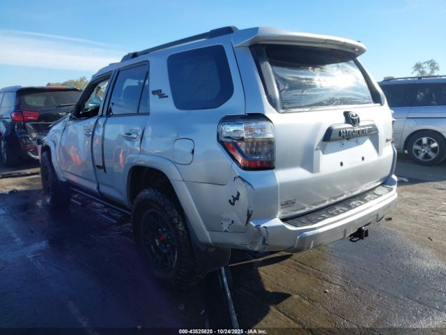 Toyota 4Runner Trd Off Road Premium Image 4