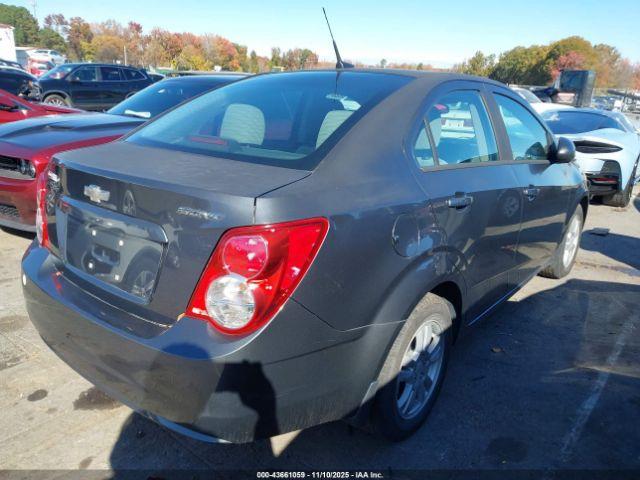 Chevrolet Sonic 2ls Image 11
