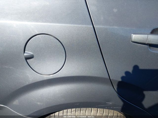 Chevrolet Sonic 2ls Image 8