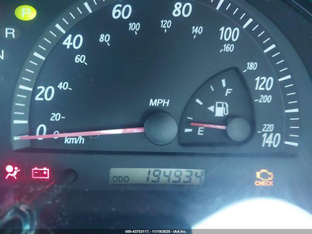 Toyota Camry Xle Image 8