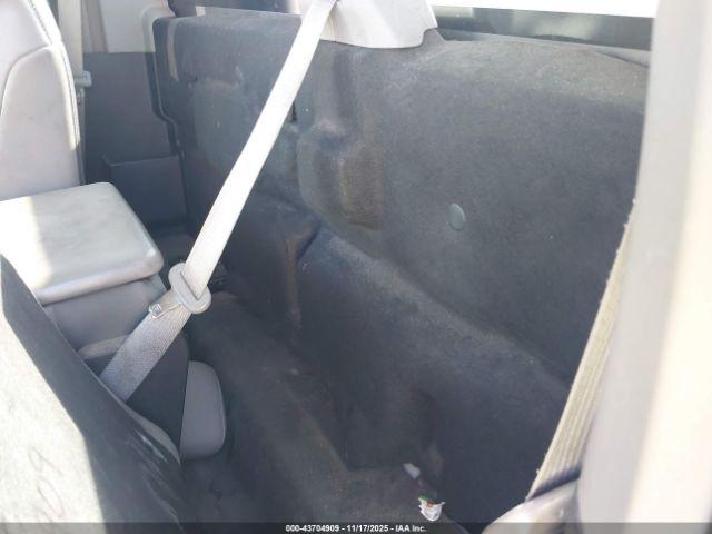 Ford F-550 Xl Image 6