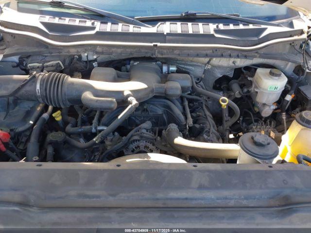 Ford F-550 Xl Image 13