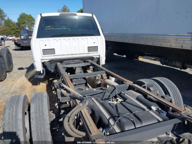 Ford F-550 Xl Image 11