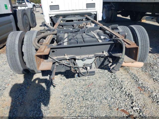 Ford F-550 Xl Image 8