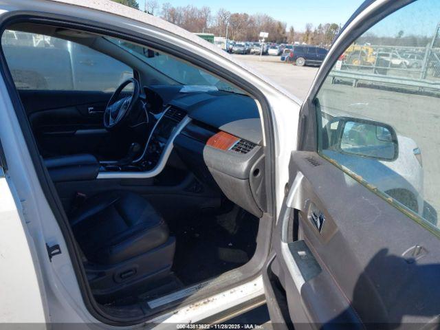 Ford Edge Limited Image 4