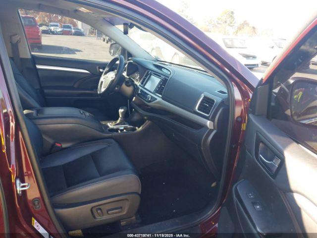 Toyota Highlander Xle Image 15