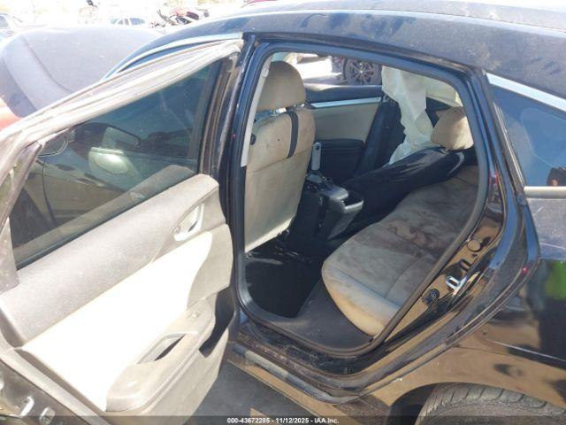 Honda Civic Lx Image 11