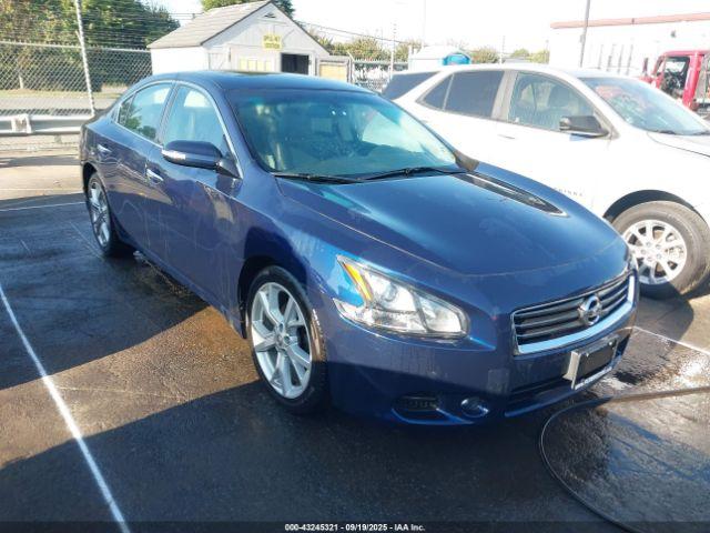 Salvage Nissan Maxima