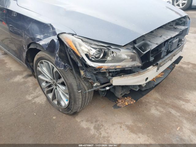 Hyundai Genesis 3.8 Image 5