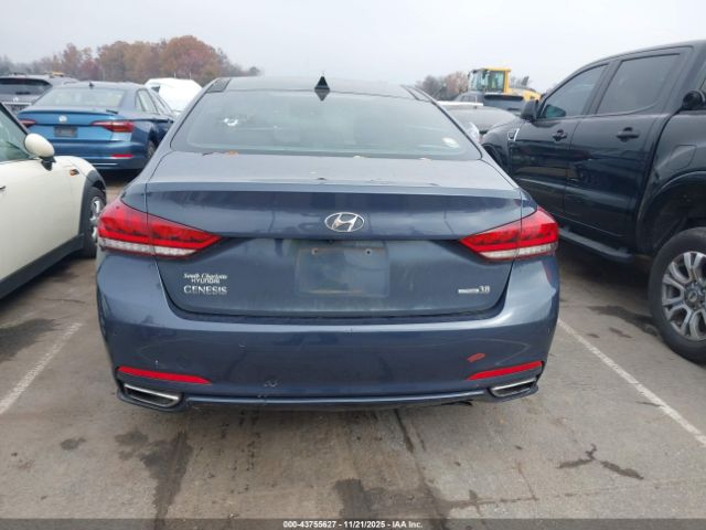 Hyundai Genesis 3.8 Image 12