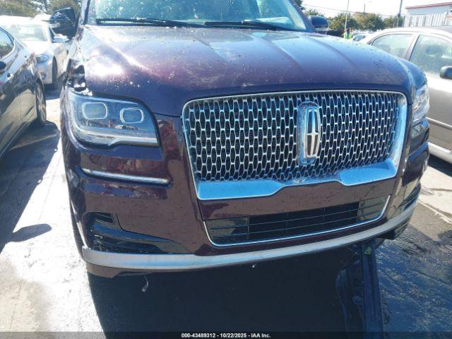 Lincoln Navigator Reserve Image 8