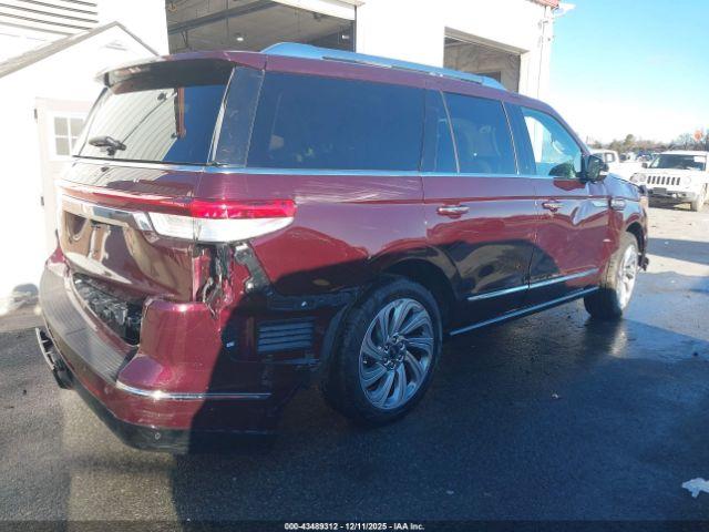 Lincoln Navigator Reserve Image 2