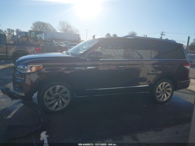 Lincoln Navigator Reserve Image 14