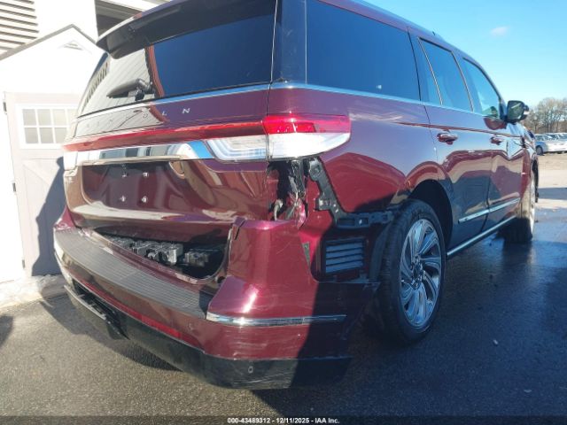 Lincoln Navigator Reserve Image 6