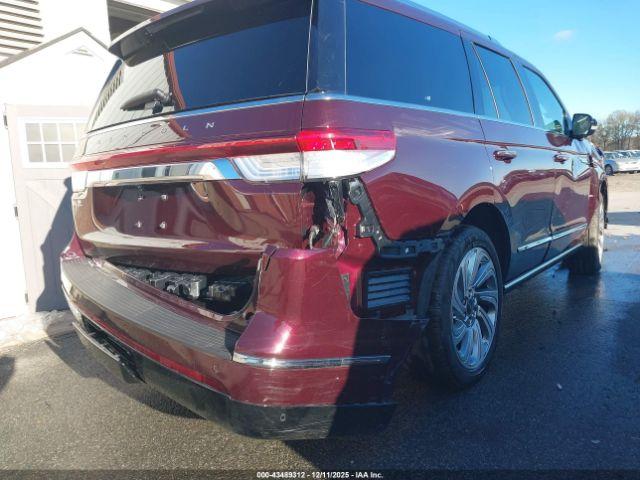 Lincoln Navigator Reserve Image 6