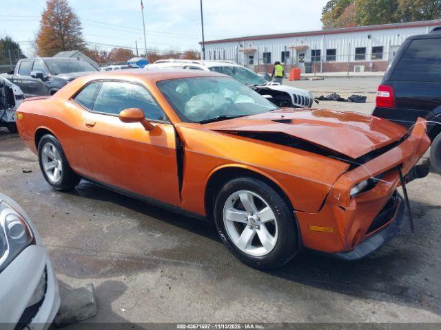 Salvage Dodge Challenger