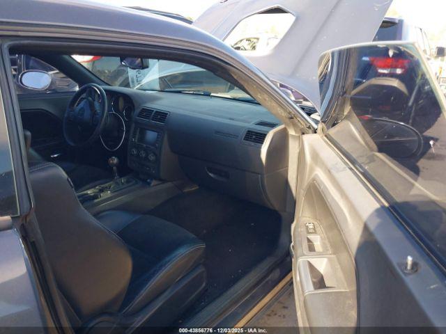 Dodge Challenger Image 16