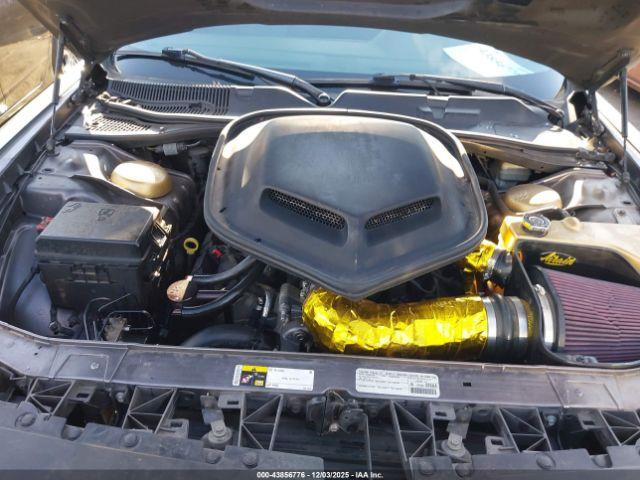 Dodge Challenger Image 14