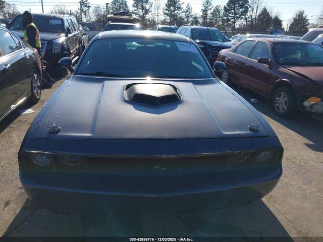 Dodge Challenger Image 7