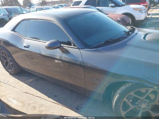 Dodge Challenger Image 17