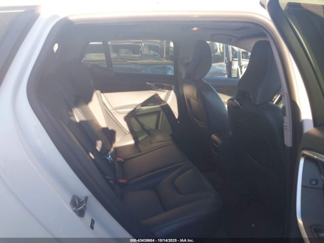 Volvo V60 Cross Country T5 Image 5