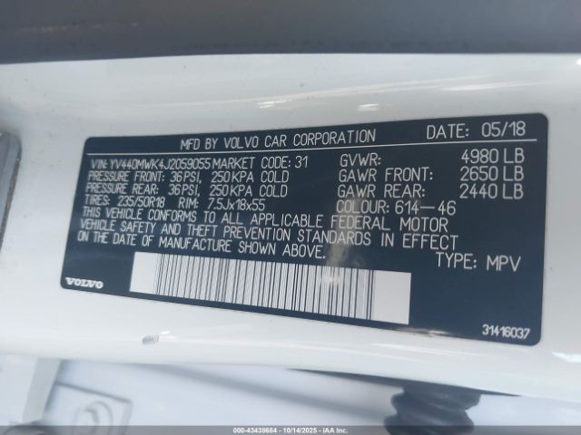 Volvo V60 Cross Country T5 Image 12